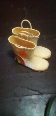 Cat & Jack Cream Boots with Rainbow Design